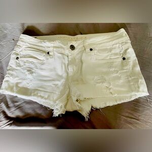 Women’s American Eagle Shortie Denim Shorts- Size: 8